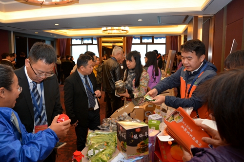 �ѷ|�N�����[�|���~�O�W�A���~�i�ܰ�