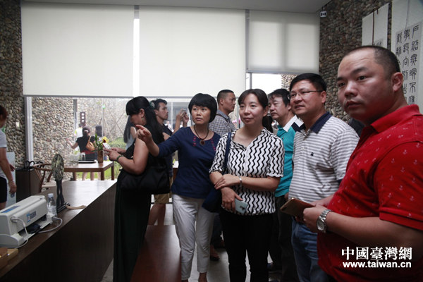 �ѳX�Φb������ѳX��y�C