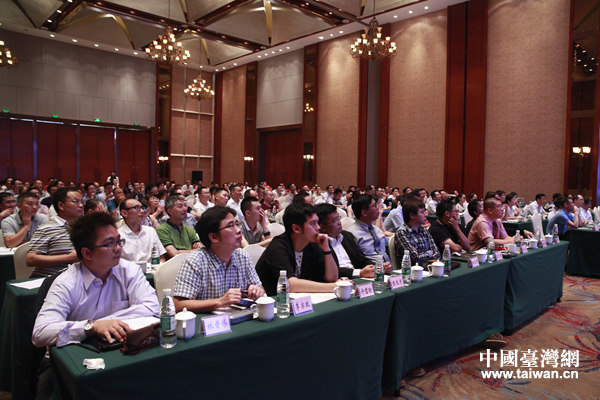 ���V�{��,�ǭ��̦b�{�uť��