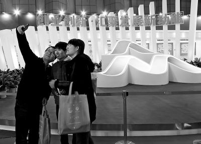 �Q�ѐާ�Ͳ�k�Τ�Z�s�瓢�~���Z�ӧ��œ�����