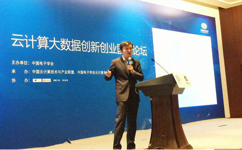 ���ΖE��ä���@�Œ��|�I�y���} ���]�ӷs���h�D����