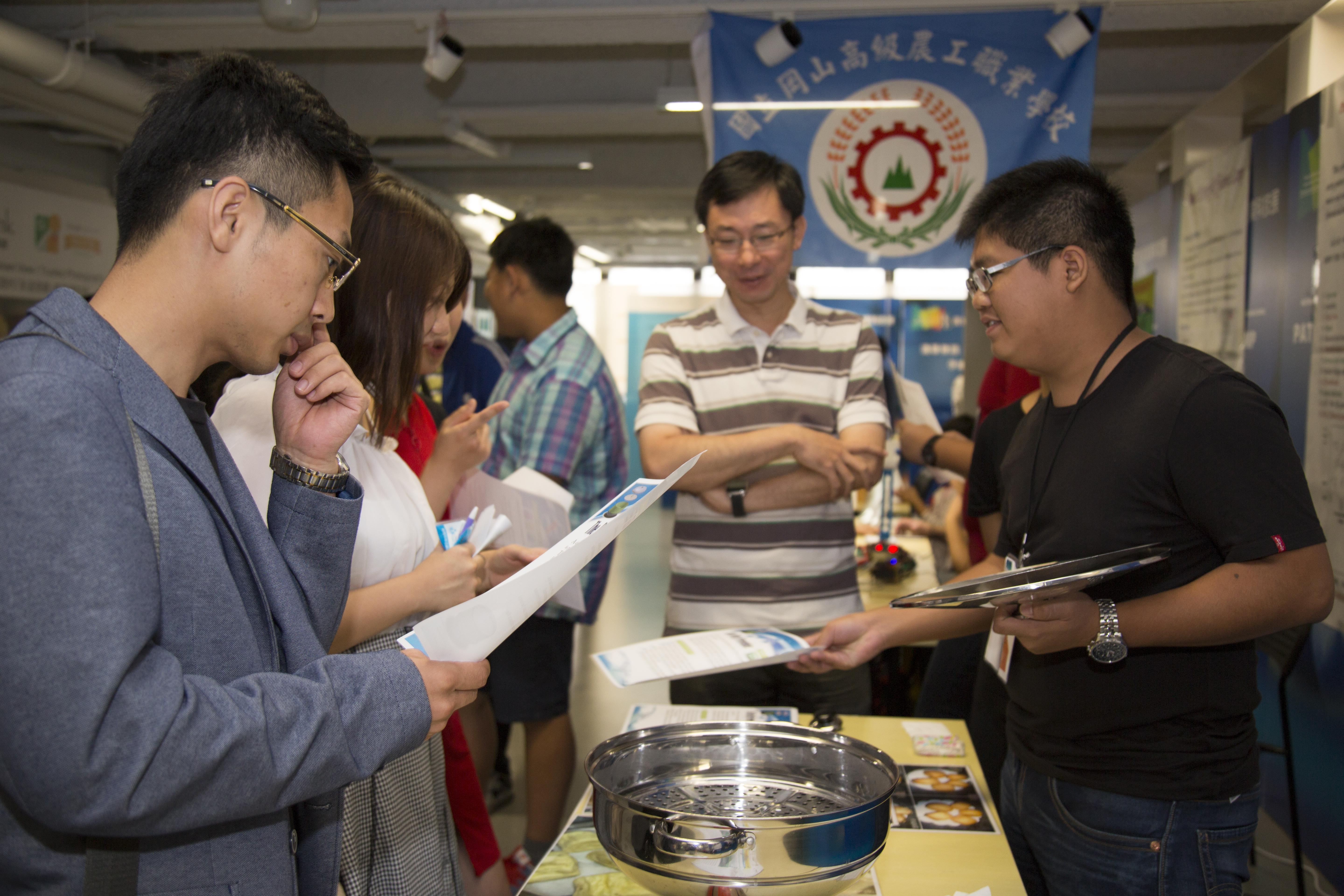 ���w�������A �N�Y�ӷs���_zgxwzx.com.cn