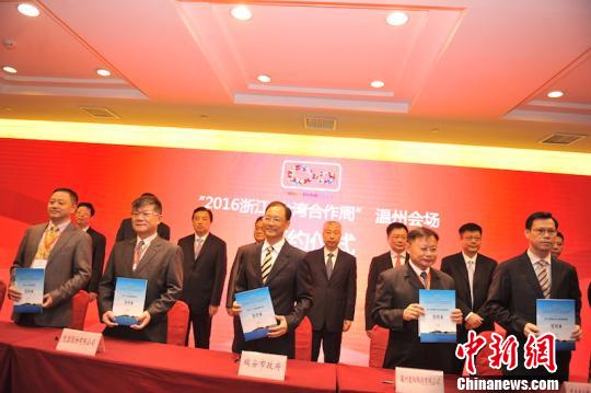 �U�ٺףD �����s ��