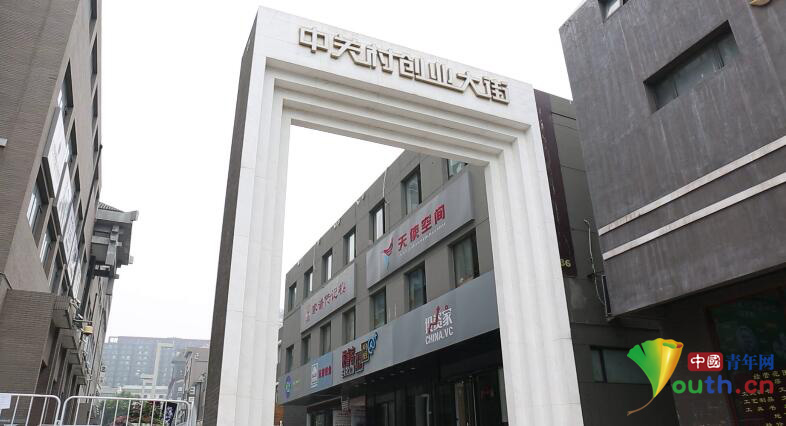 30�e��i�ߵ{��z�򤤻ԕ�