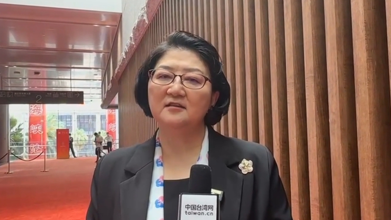 �p�D�䣳�w�W����i�[�����C�ʕ[