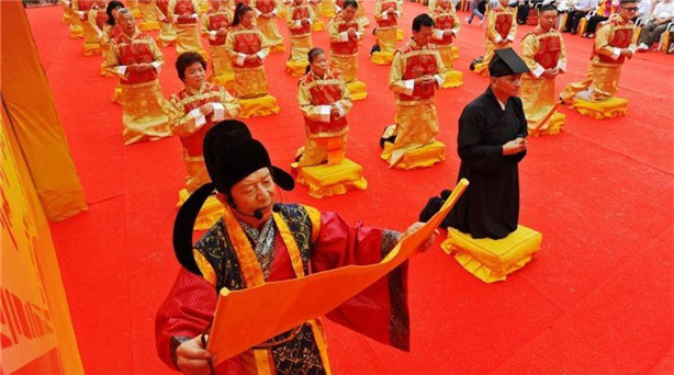 ㄢ─500獺渤羬V宮H紂鬗覛褐 箵礿郭w薄 6月13日瑍蘻憯郭w民丁民俗文化交流_笆鶚E甽階韭穘繒t﹉文化竊I朝靖