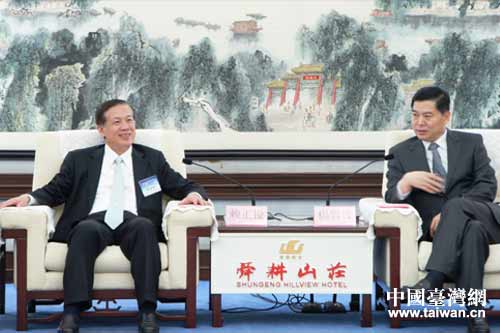 ���h���e�����~�����h�������k��\�|���W�����~�u��