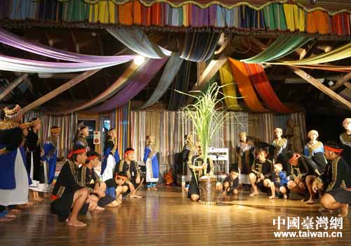 ���Ͼ���M���M�Y�۔e�B