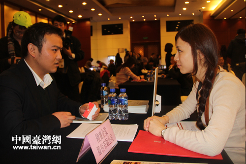 �y��b��}���`�êճq��