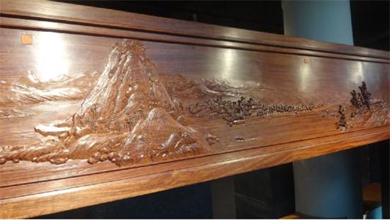 �դ��H�K���n���ΥʑL���W�i�|