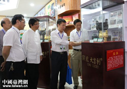 �hä����������ó����z�P��Ͳ�W�N��Ƭ��ѩ�