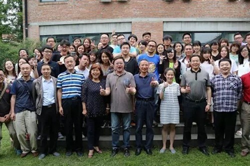 ��������������y�e������͓���