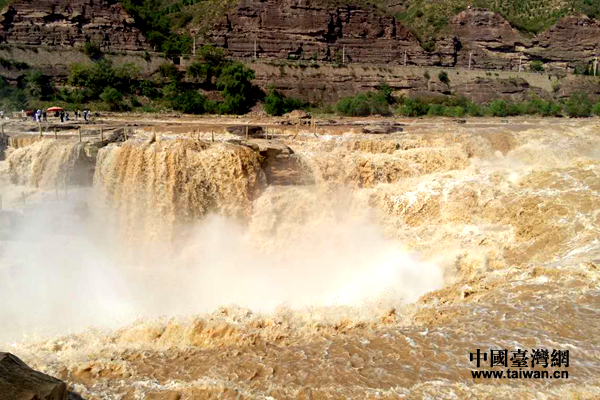 �����r����