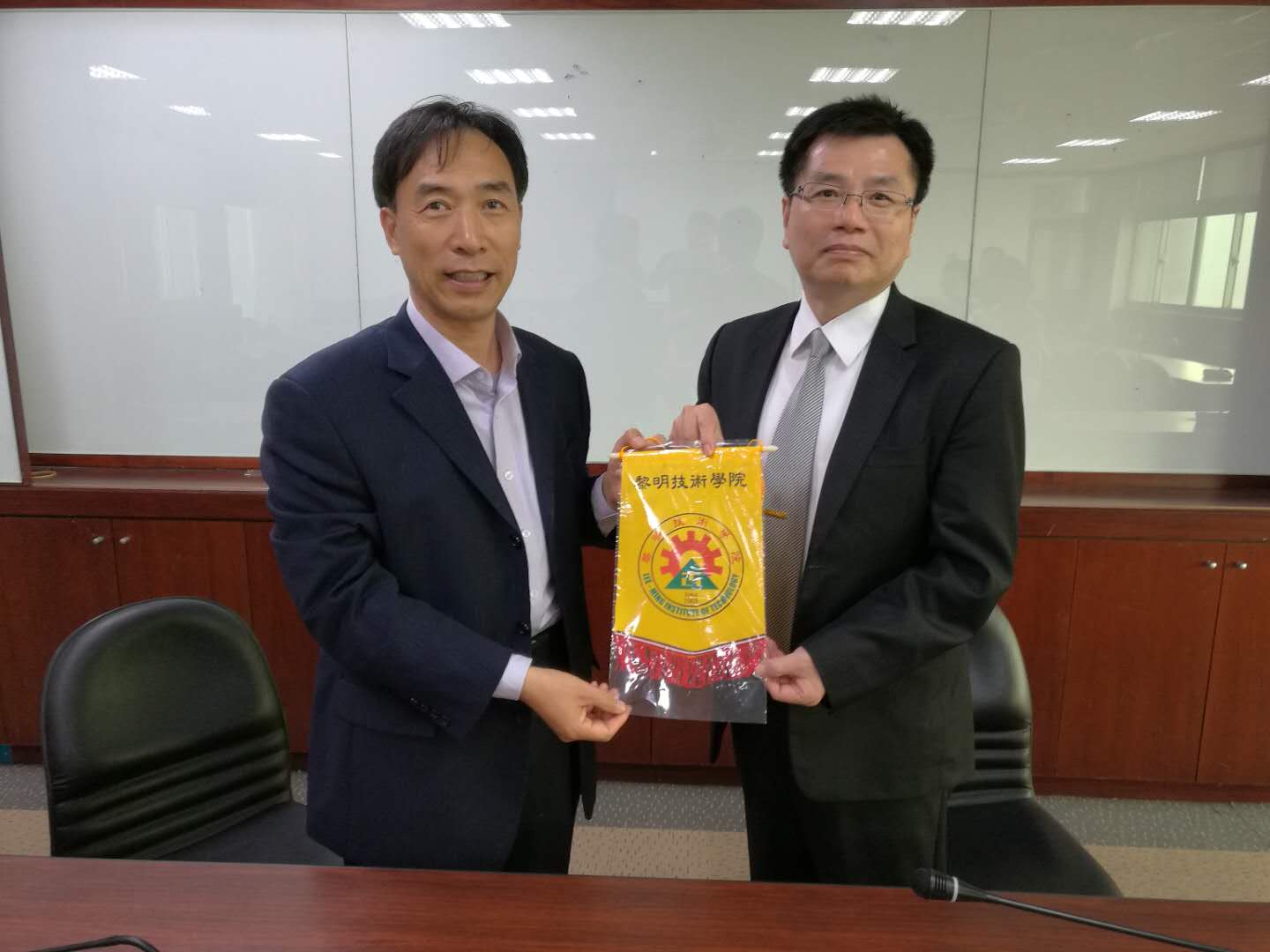 �L�F�p����ƥ�y�����D���y���e�K��