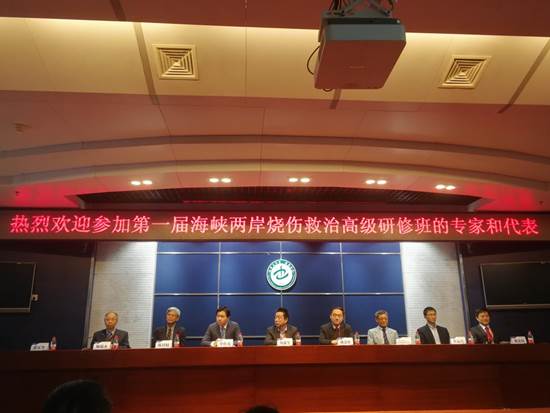 ���R: �}�ĺףD