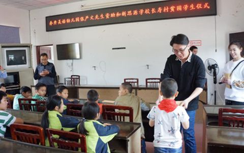 �����K���������Y��������������\��