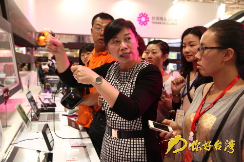 ���W����è���|�}�@ ħ�̧ެ��Ѩ��F�G��