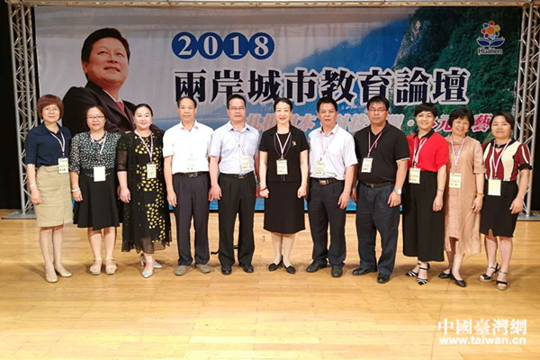 �����}��