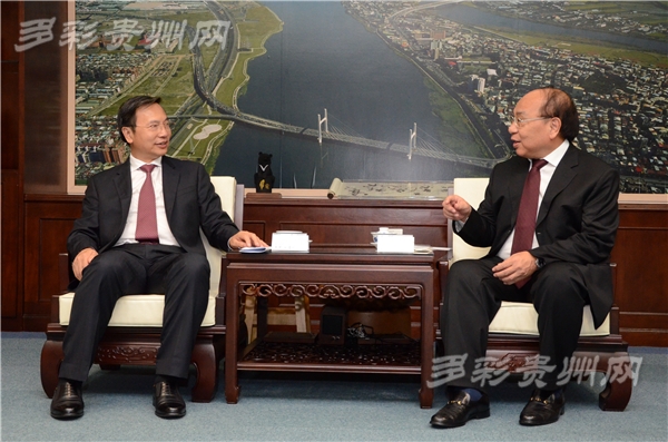 C|哥åŮx[ C|哥åŮx[