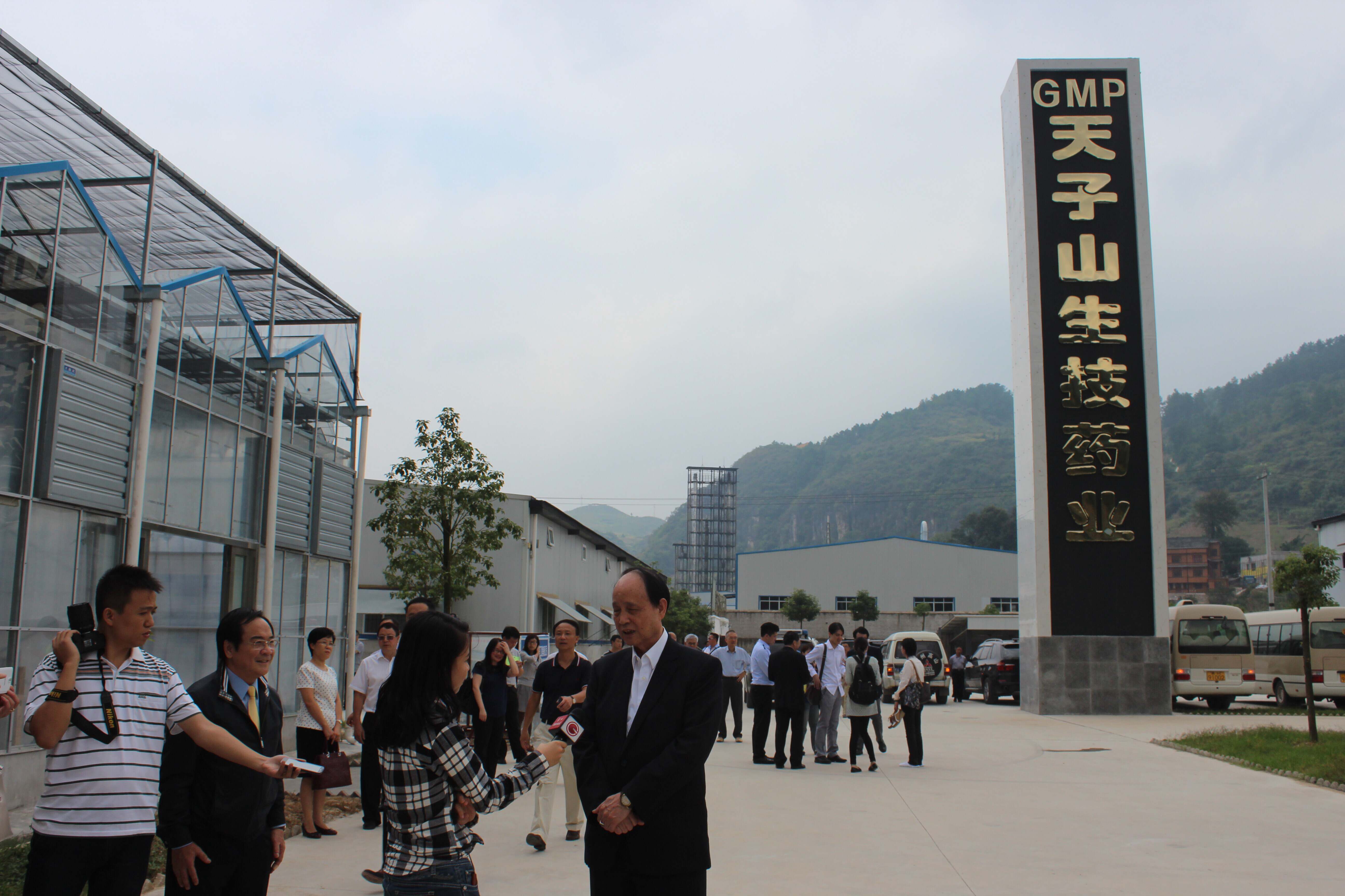 �m�ޤђ���A򧤽���ѾX������