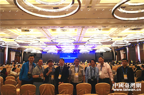 Cy~kILpè|}@D} Cy~kILpè|}@D}