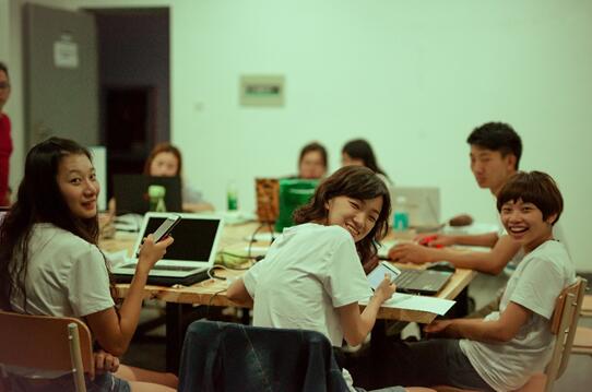 �B��\���K�ġo��Ӭ��ѳ]�@