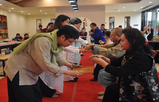 �����áo���M���ː���������