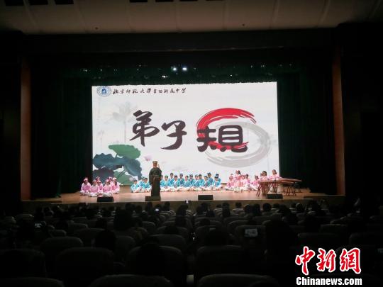 �Q�b�\�����H�K������L �W���� ��