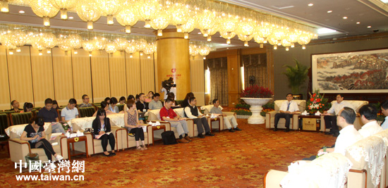 he~@I|ɣL}xͺAg[YwCyáo