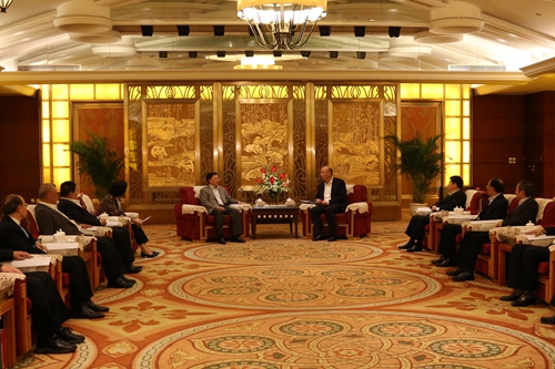 �����e�����~�Bä���������|�����W���a����|�|���B�f��