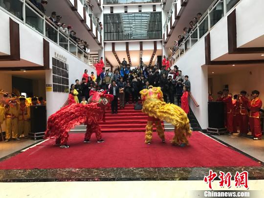 ���W���\��Ͳ���R�T���M��������� ��