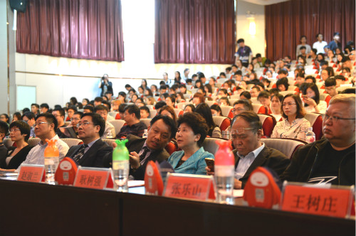 ��26�E�ȼp���߽�e���Ӻؤ��x�|�I�۲�������