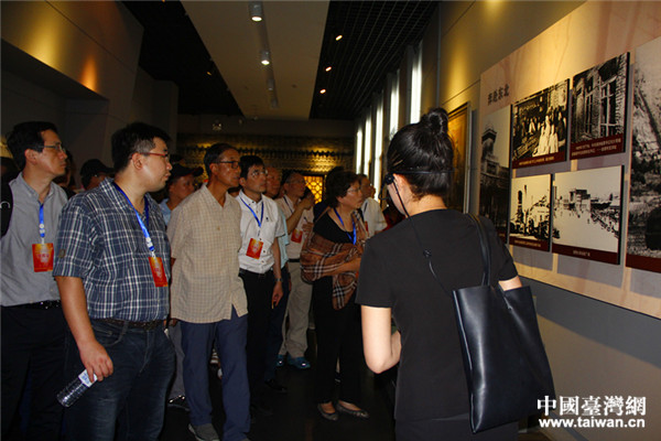 �W���A�r��Ͳ�k�t�[�N�C�֢u���޶s�q�z�z�q�v�Y�ʪk�t�[�Y����