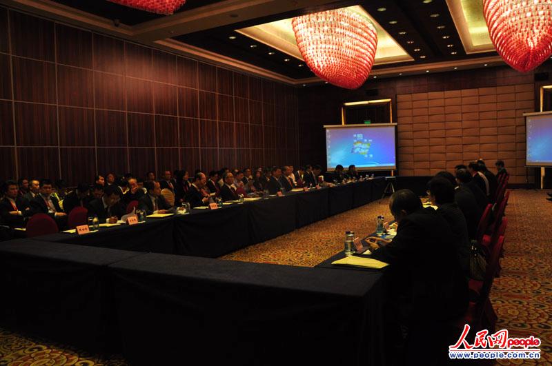 �|���}����B�W ����