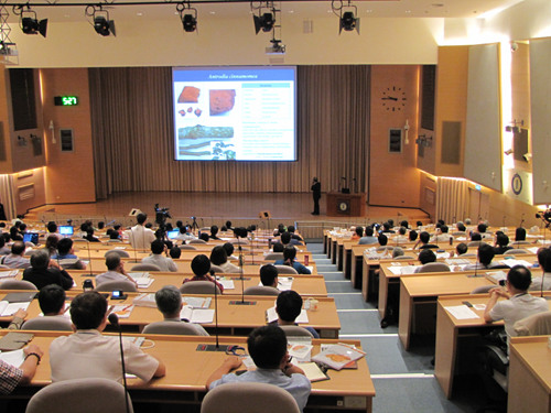 2014�A�����N���W�]�~�zä���\�����P�|�}��