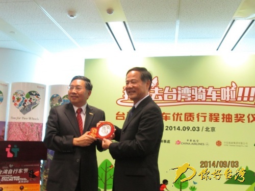 ���Ƿ|�䓥�y��b��Y�L���W�׭ɡo�{��