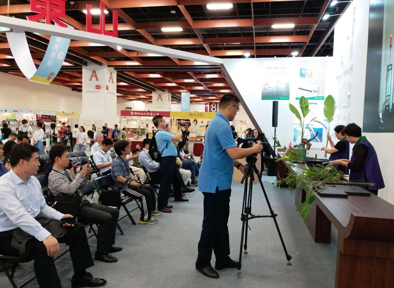 ���ԒʖE���ʷ|�哥���@ ���F�l��h�D�_���K�G��