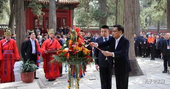 �Ũ��M�R�Ւ��A�\�����ףD�I�T����ҧ�q�����o