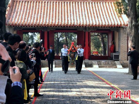 ���s�������w�Y�_�|�����˒�{�[���t�t�g�v�Ւ�_������@�ޕѡo�פ����O