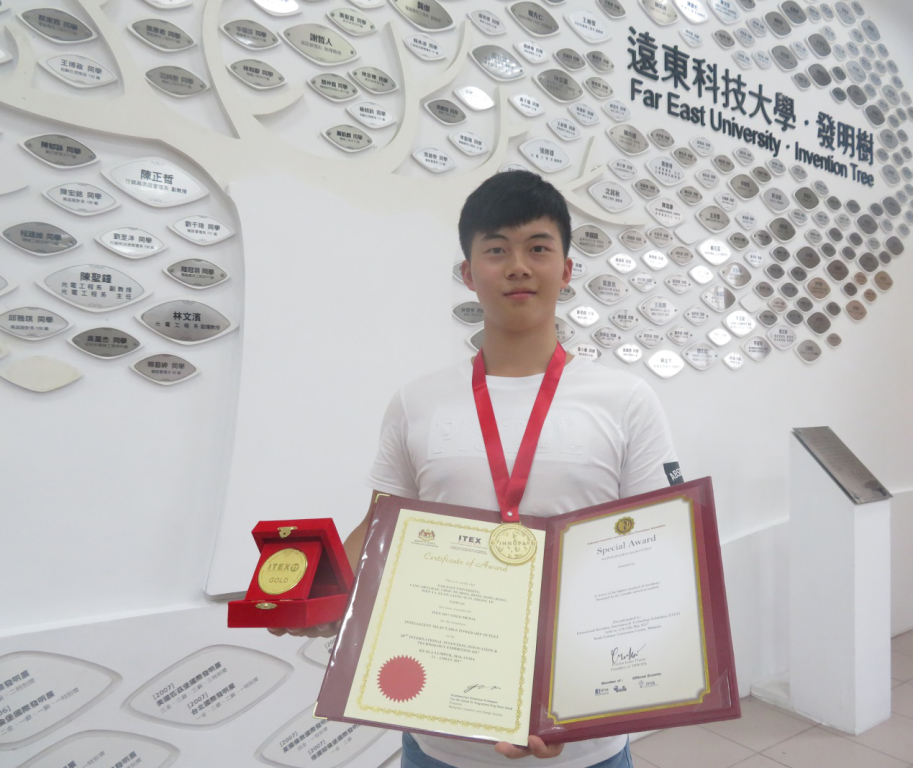 �T�����F���|�\�������W���F�̒��\����������2017�J���w�wä����R�i����