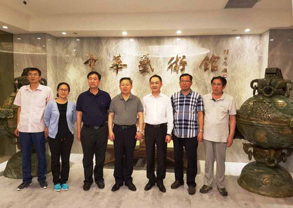 �U���`�ͧJ���Ó���  �哥���F�_������F�D�������y