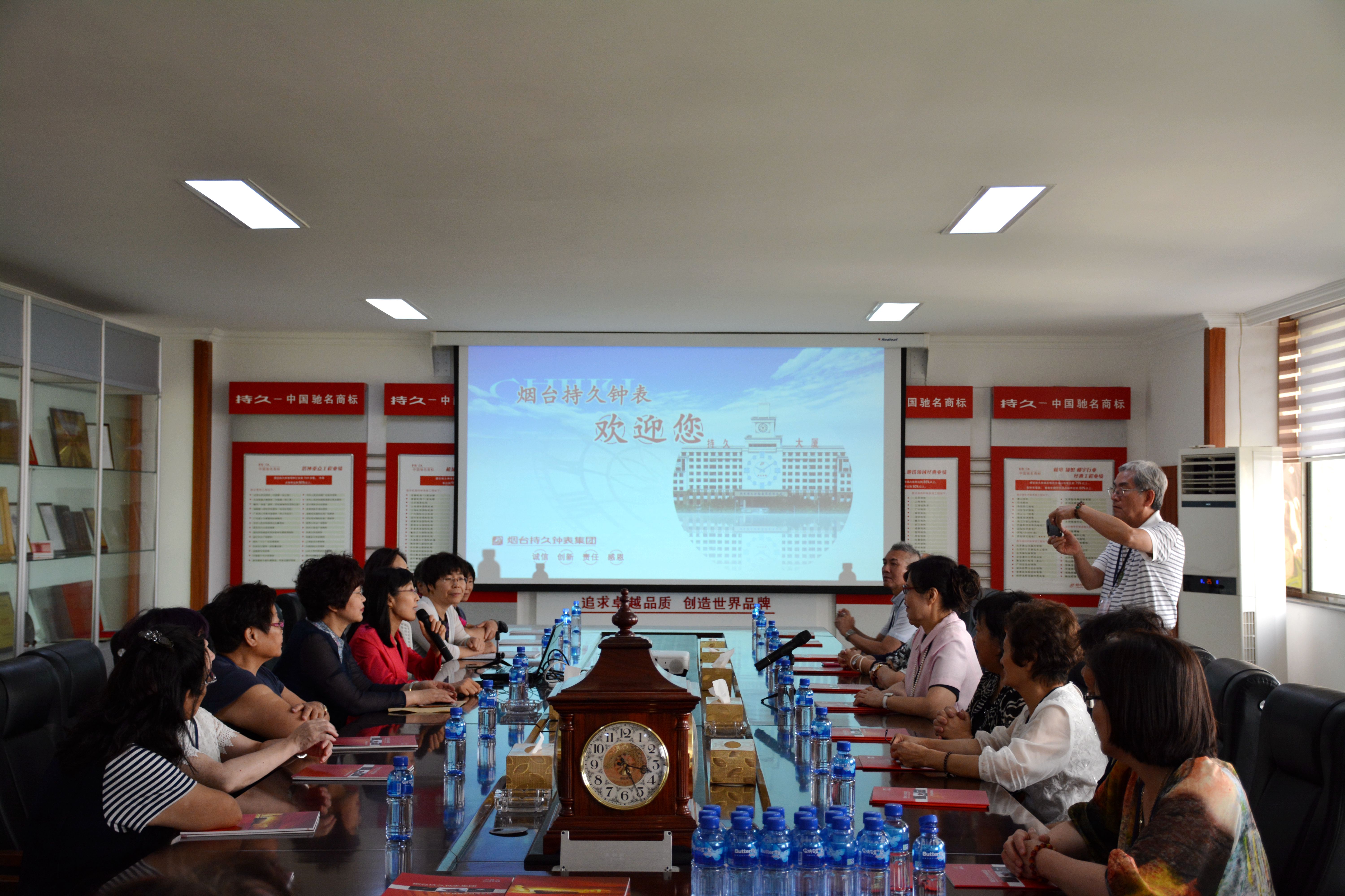 �哥���]��|���o������y