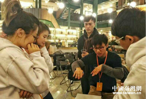 ���w�y�e���[�I�[�t���a�����h�L�{