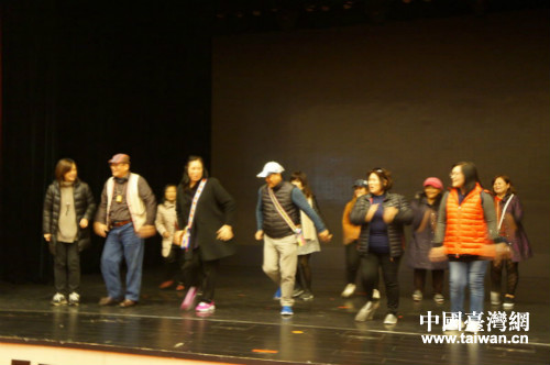 ���W��Z���֭p����������F����������[����