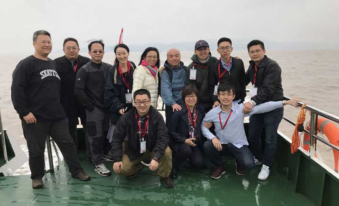 ��M���͒����q��