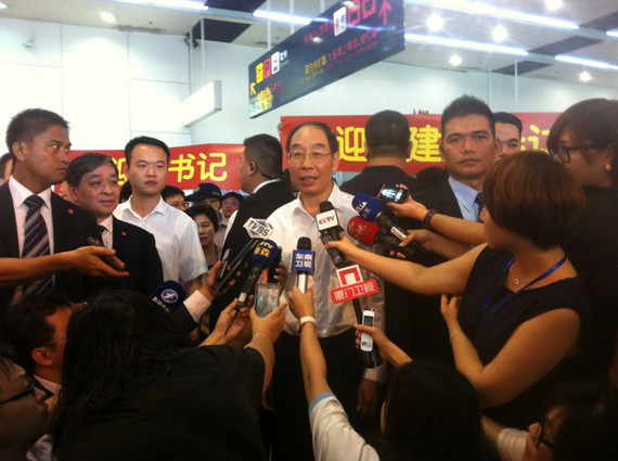 ���v����