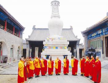 ������W��