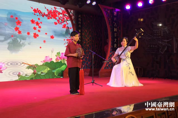 �Ѭz���T�����y�e�ש��M�Բ���Ҥ������W�\�͒��~�������M