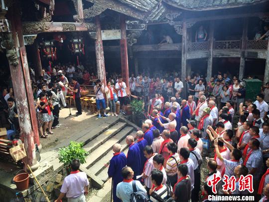 ���W�����M�����o������B�������H�͒פ�