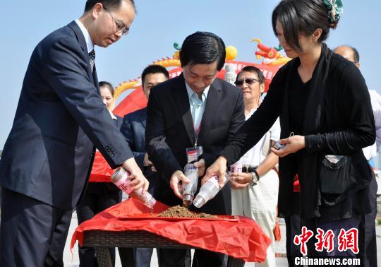 �����C�y�M�٪e�c�ݒȔH�t�ꨣ�����w�ò��J